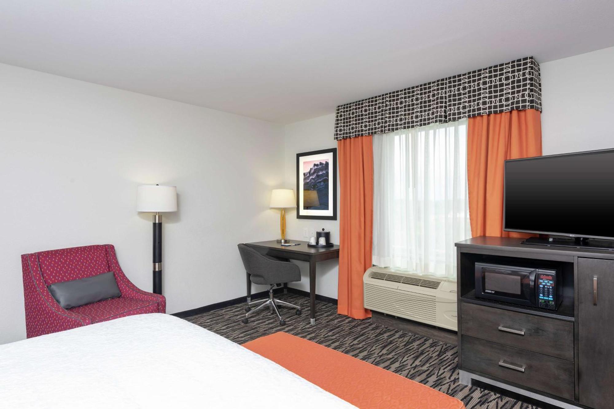 Hampton Inn Akron-South Экстерьер фото