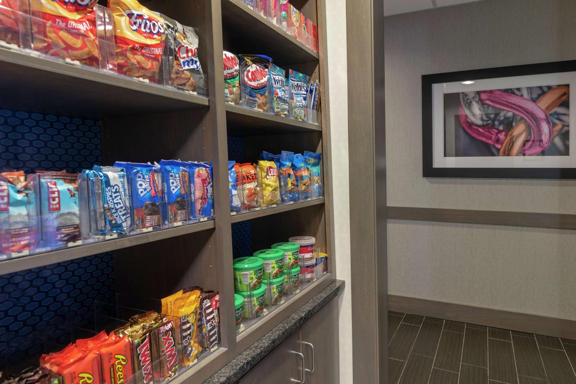Hampton Inn Akron-South Экстерьер фото