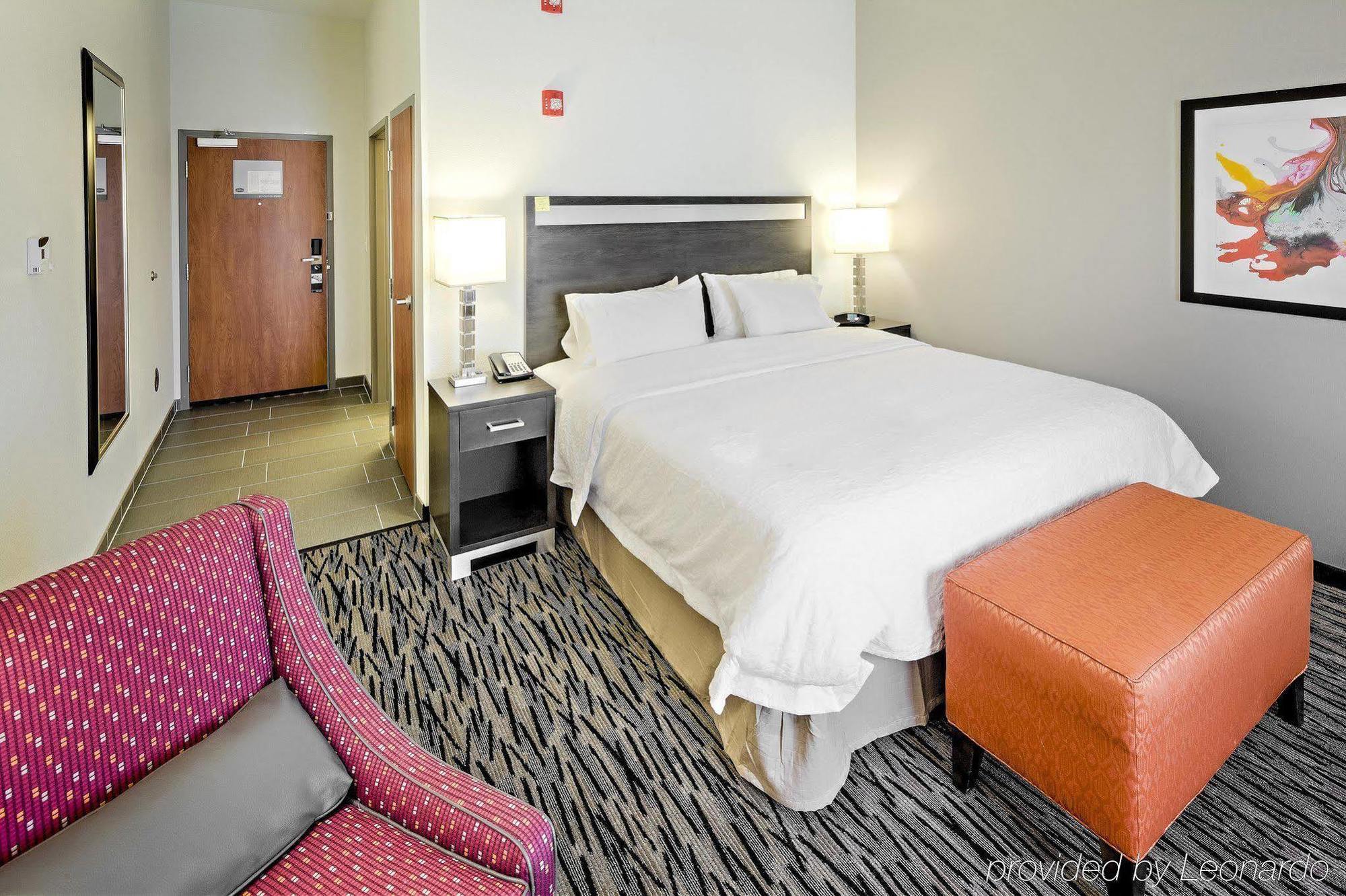 Hampton Inn Akron-South Экстерьер фото