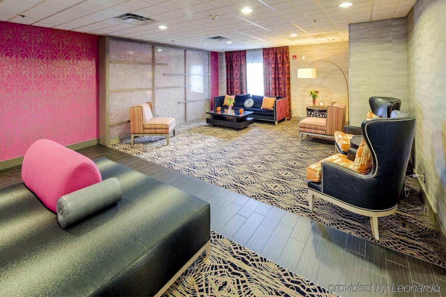 Hampton Inn Akron-South Экстерьер фото